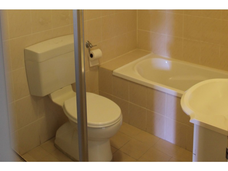 9/33 Eastbourne Road, Homebush West NSW 2140
