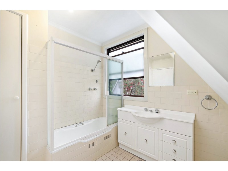 2/60a Lucas Road, Burwood NSW 2134