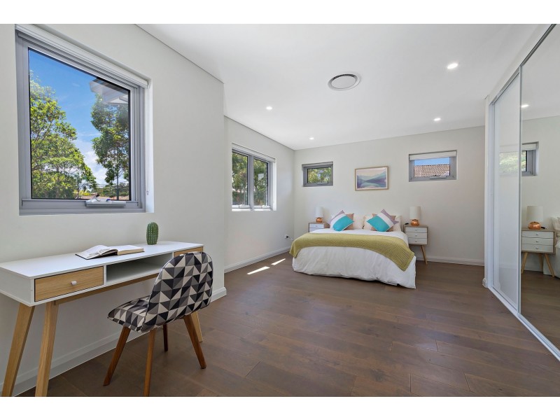 4 Roslyn Street, Ashbury NSW 2193