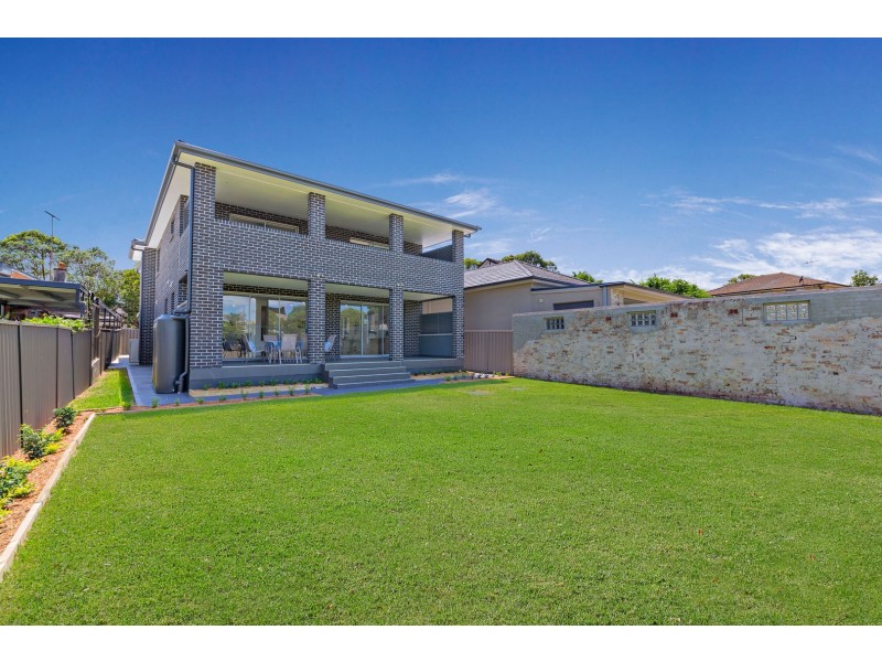 4 Roslyn Street, Ashbury NSW 2193