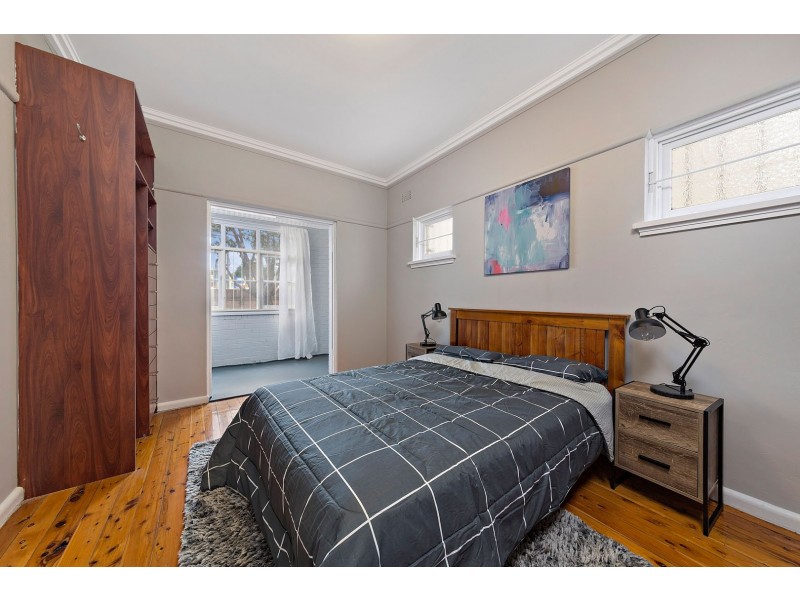 1/5 The Esplanade, Ashfield NSW 2131