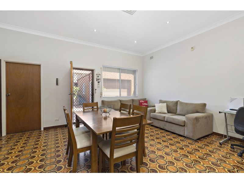 15 Waratah Street, Croydon Park NSW 2133