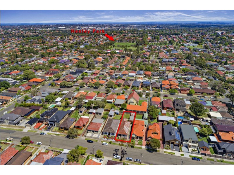 15 Waratah Street, Croydon Park NSW 2133
