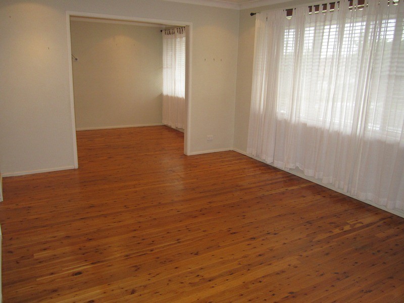 17 Kurrajong Avenue, Georges Hall NSW 2198