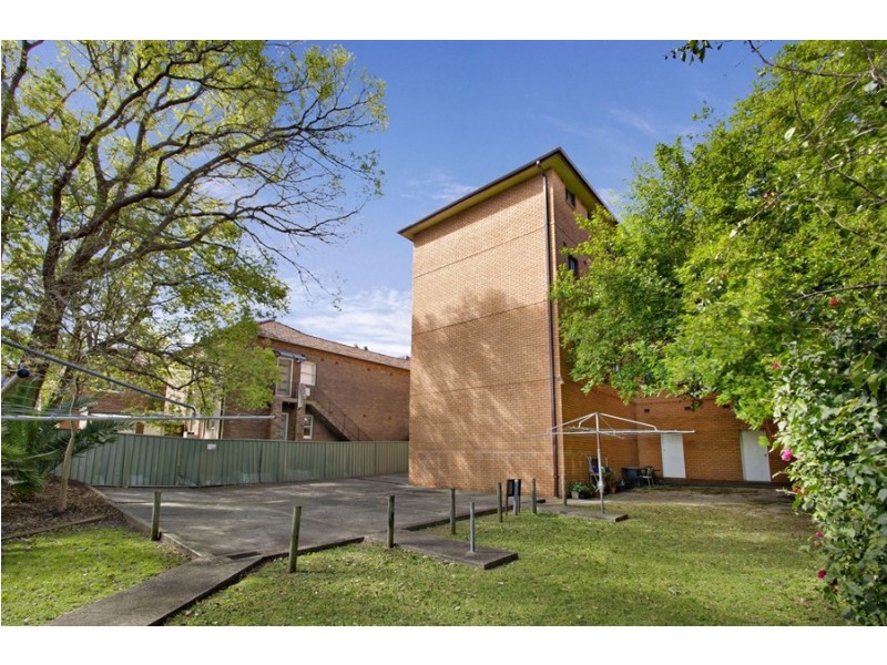 24/33 Livingstone Road, Petersham NSW 2049