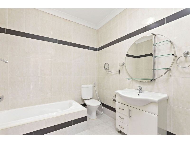 11/36-40 Louis Street, Granville NSW 2142