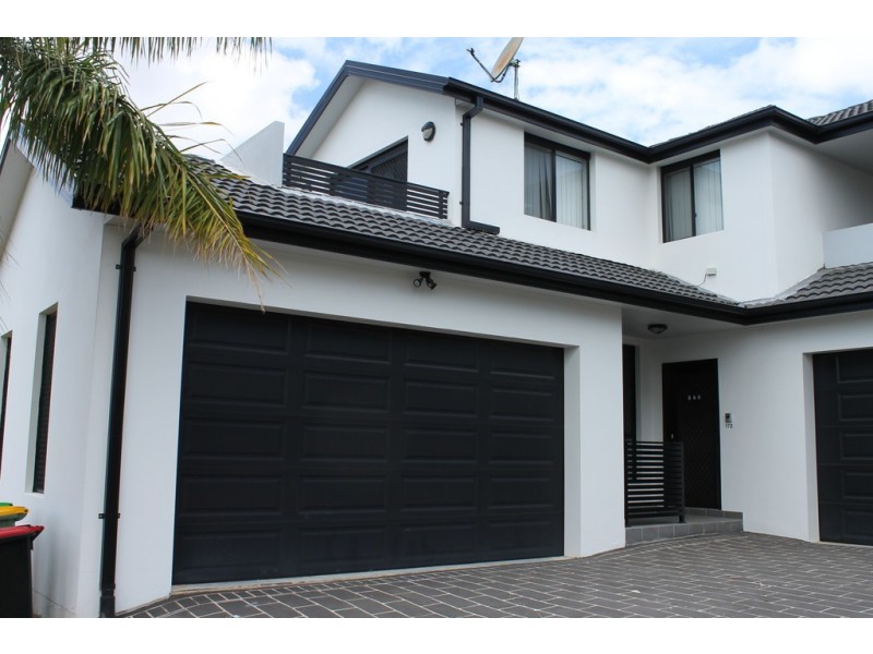 172 Juno Parade, Greenacre NSW 2190