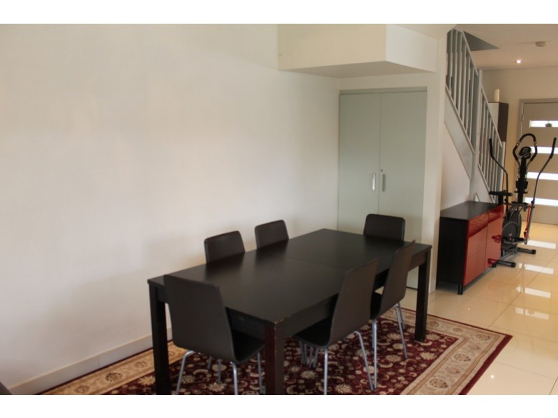 172 Juno Parade, Greenacre NSW 2190