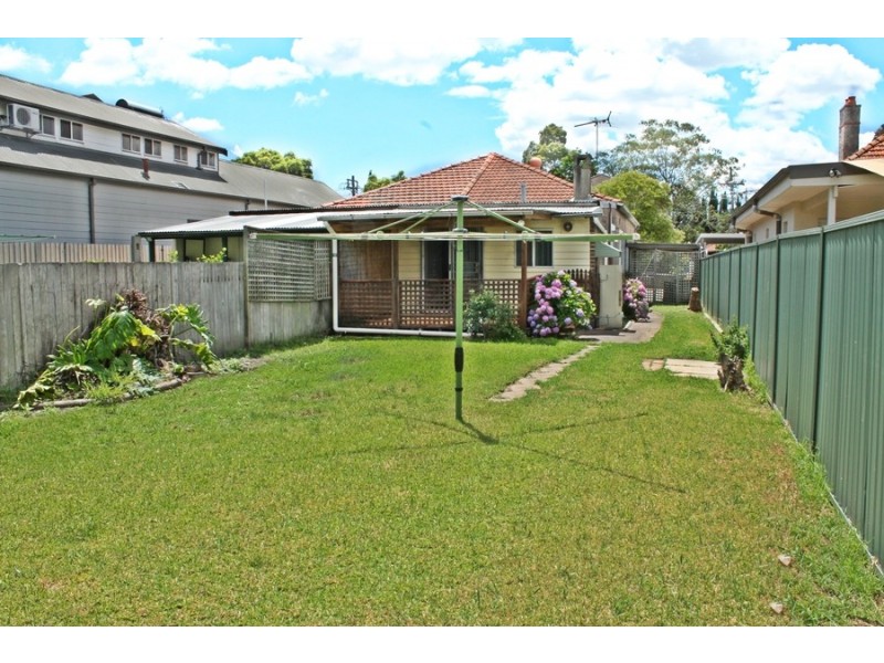 19A Hampton Street, Croydon Park NSW 2133