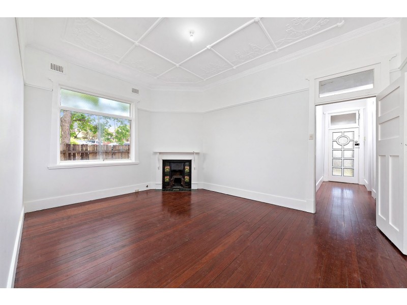 219 Queen Street, Hurlstone Park NSW 2193