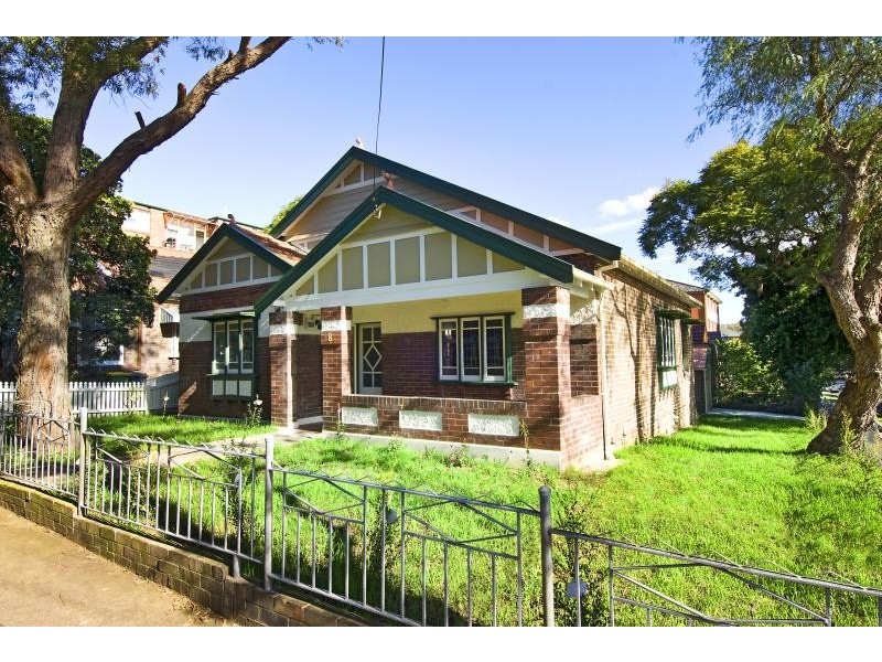 8 Loftus Street, Ashfield NSW 2131