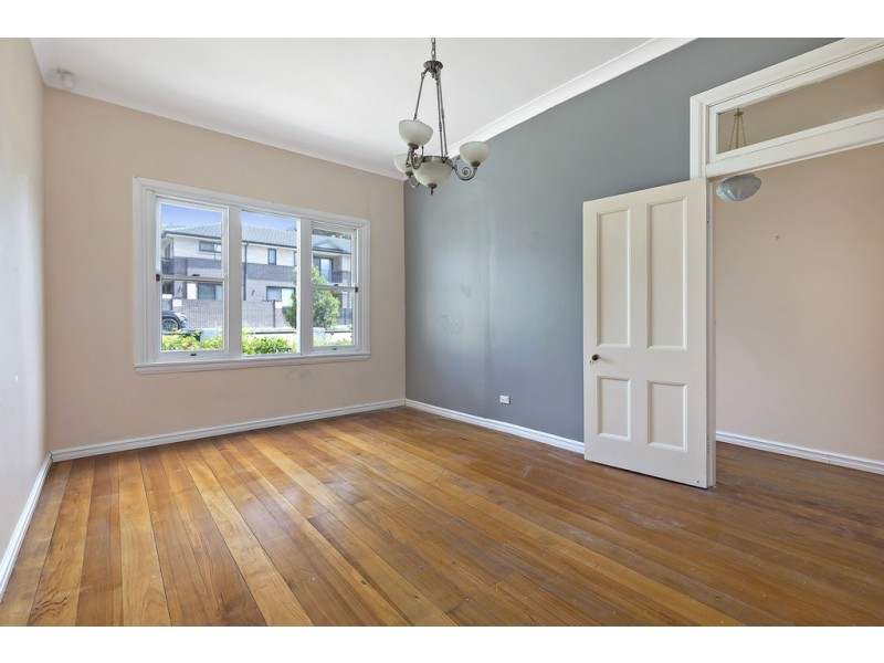 22 Waratah Street, Croydon Park NSW 2133