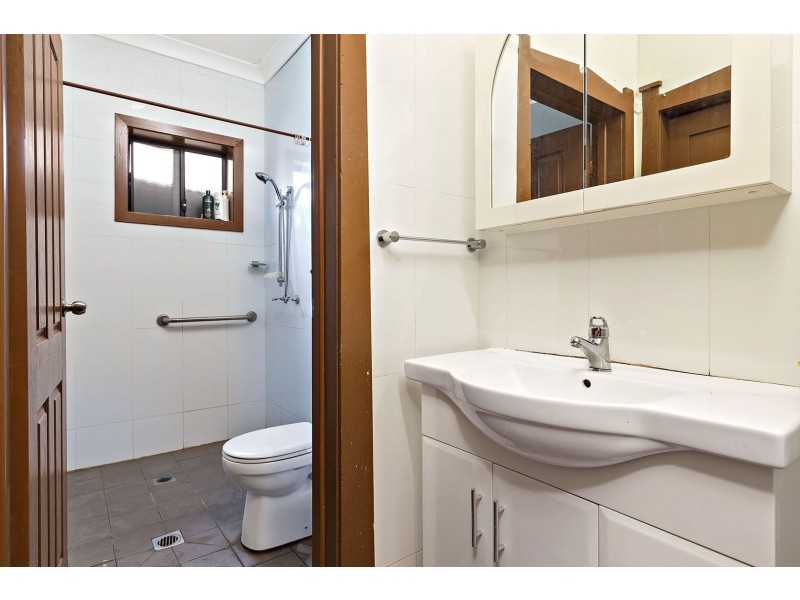 1 Thorncraft Parade, Campsie NSW 2194