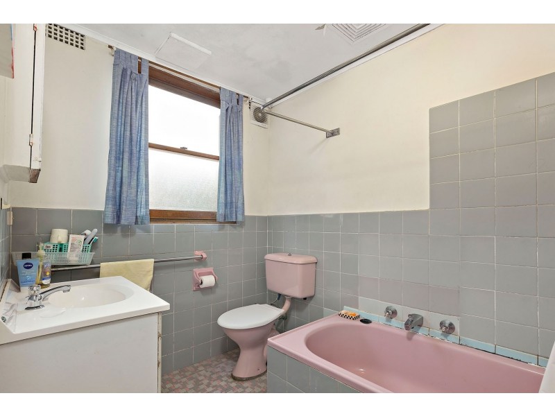 2/28 Alt Street, Ashfield NSW 2131