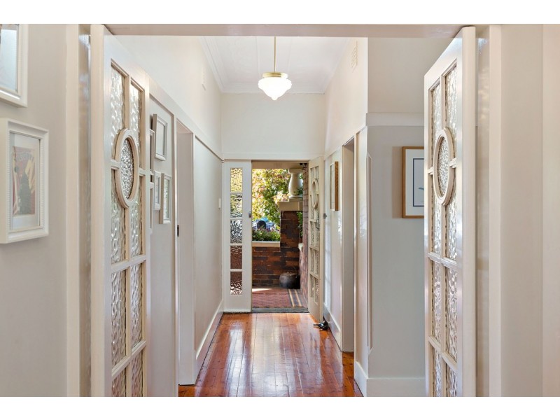 4 Holwood Avenue, Ashfield NSW 2131