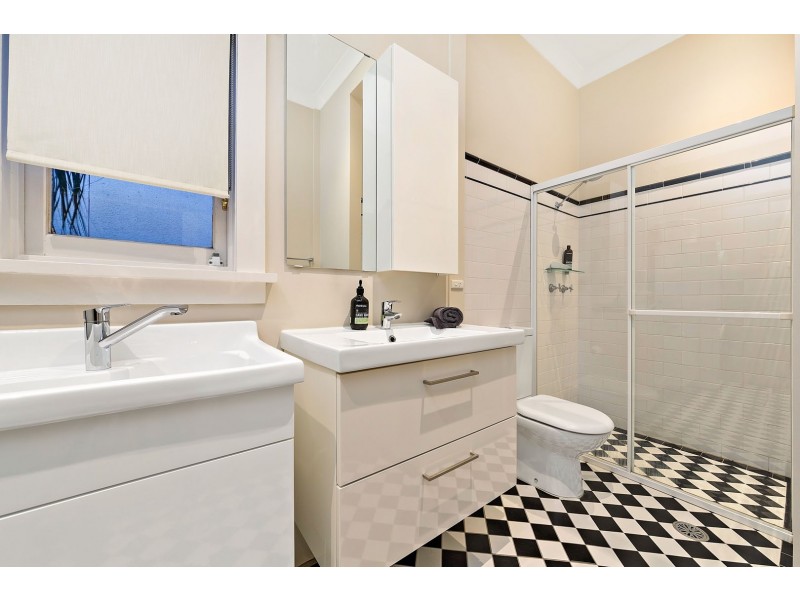 4 Holwood Avenue, Ashfield NSW 2131