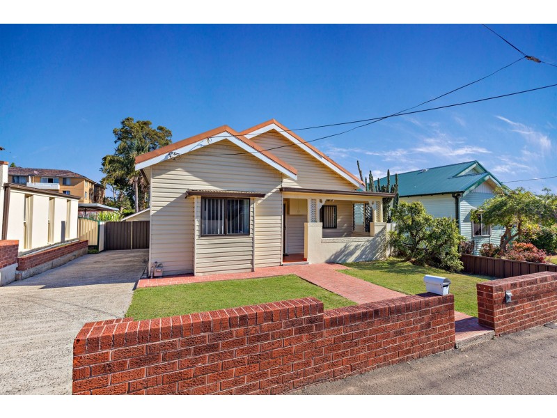 60 Benaroon Road, Lakemba NSW 2195