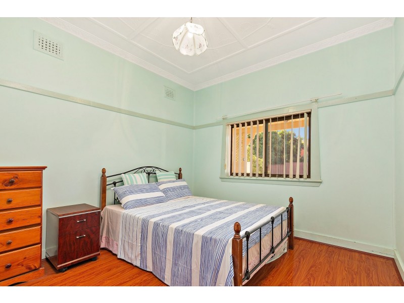 60 Benaroon Road, Lakemba NSW 2195