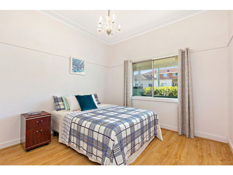 62 Benaroon Road, Lakemba NSW 2195