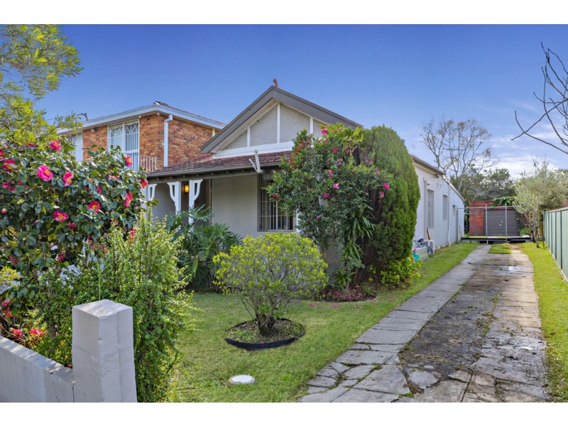 39 Anselm Street, Strathfield South NSW 2136