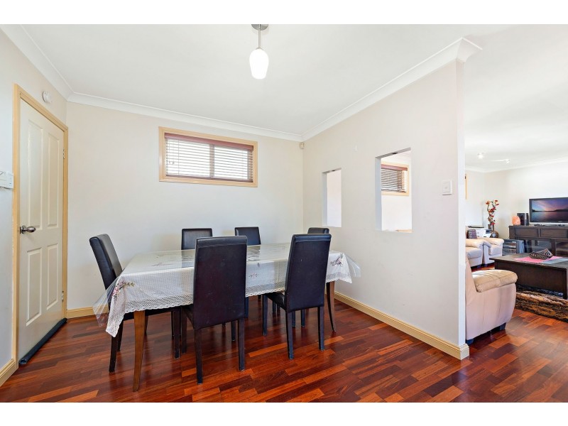 6/77 Boronia Road, Greenacre NSW 2190