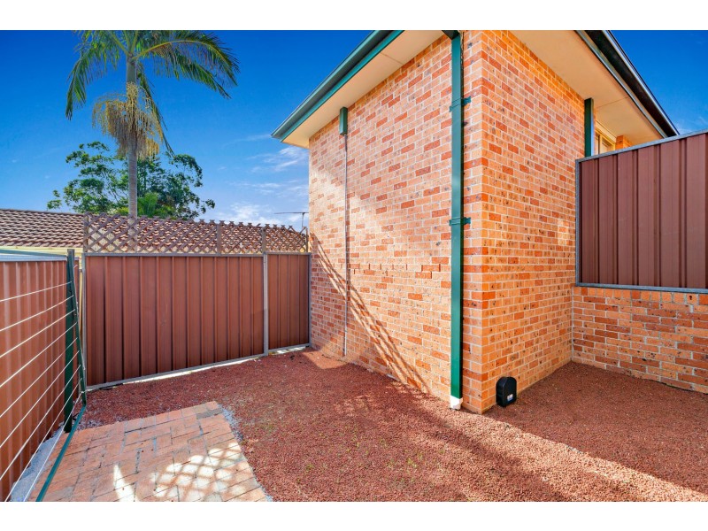 6/77 Boronia Road, Greenacre NSW 2190