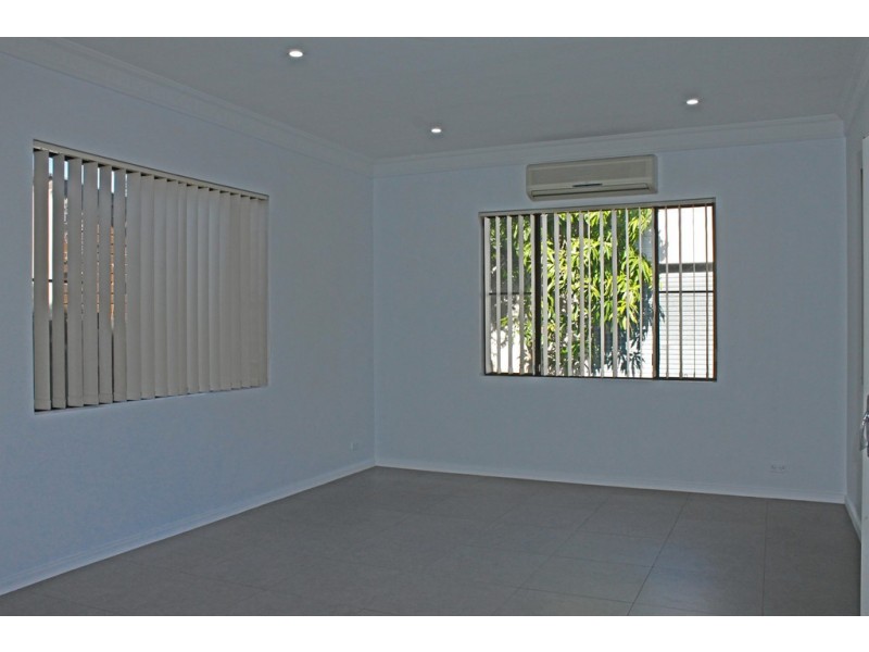 32 Waratah Street, Canterbury NSW 2193