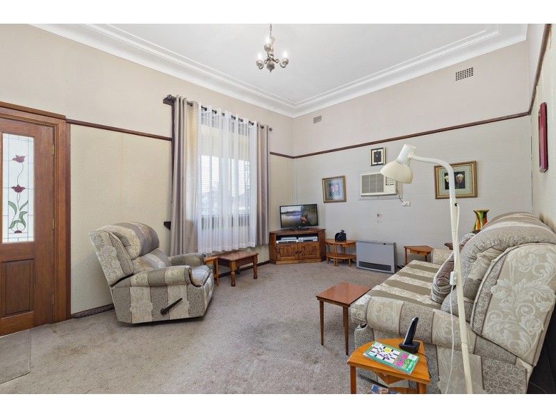 6 Shelley Street, Campsie NSW 2194