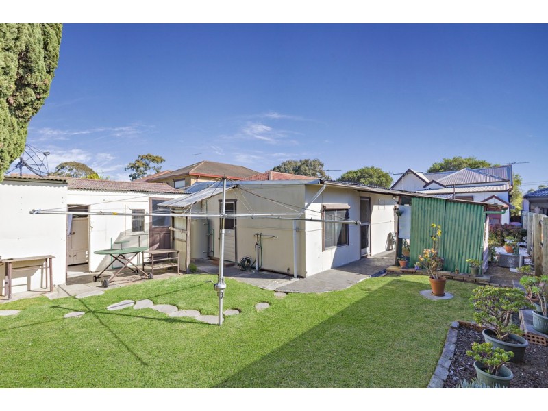 6 Shelley Street, Campsie NSW 2194