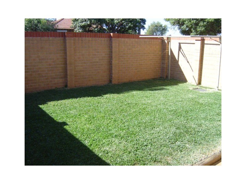 1/56 Benaroon Road, Belmore NSW 2192