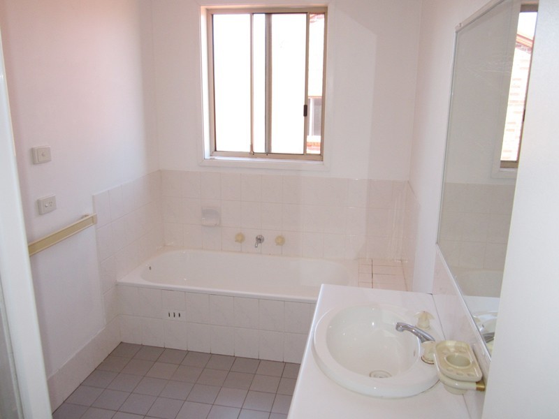 10 Sugarwood Grove, Greenacre NSW 2190