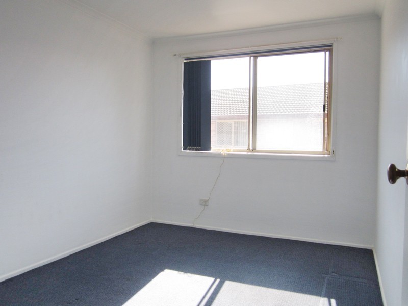 10 Sugarwood Grove, Greenacre NSW 2190