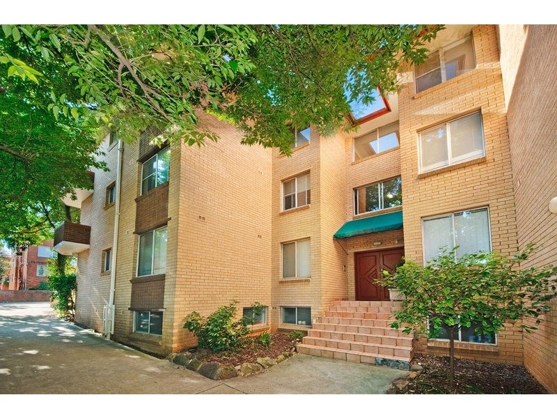 2/42 Elizabeth Street, Ashfield NSW 2131