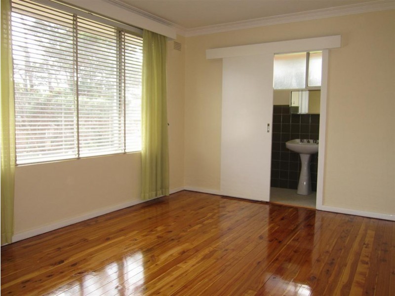 18 Hillcrest Avenue, Ashfield NSW 2131