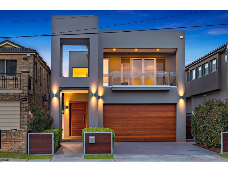 4 Lyminge Road, Croydon Park NSW 2133