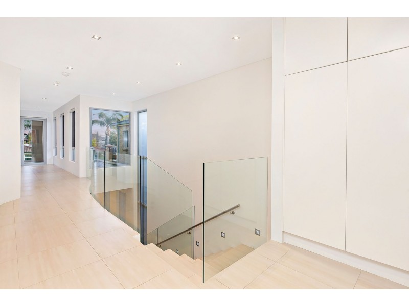 4 Lyminge Road, Croydon Park NSW 2133