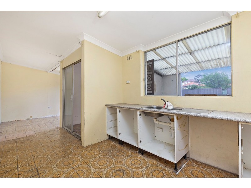 16a Hugh Street, Ashfield NSW 2131
