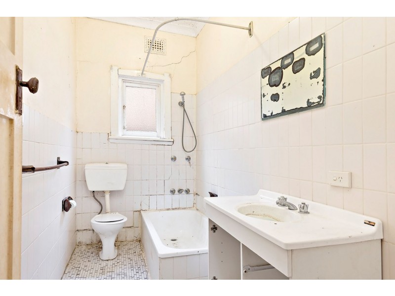 16a Hugh Street, Ashfield NSW 2131