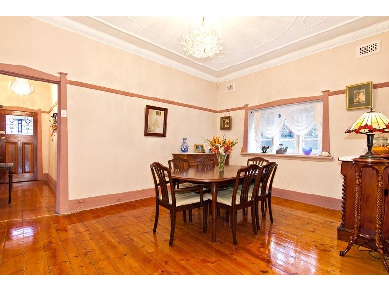 34 Hillcrest Avenue, Strathfield South NSW 2136