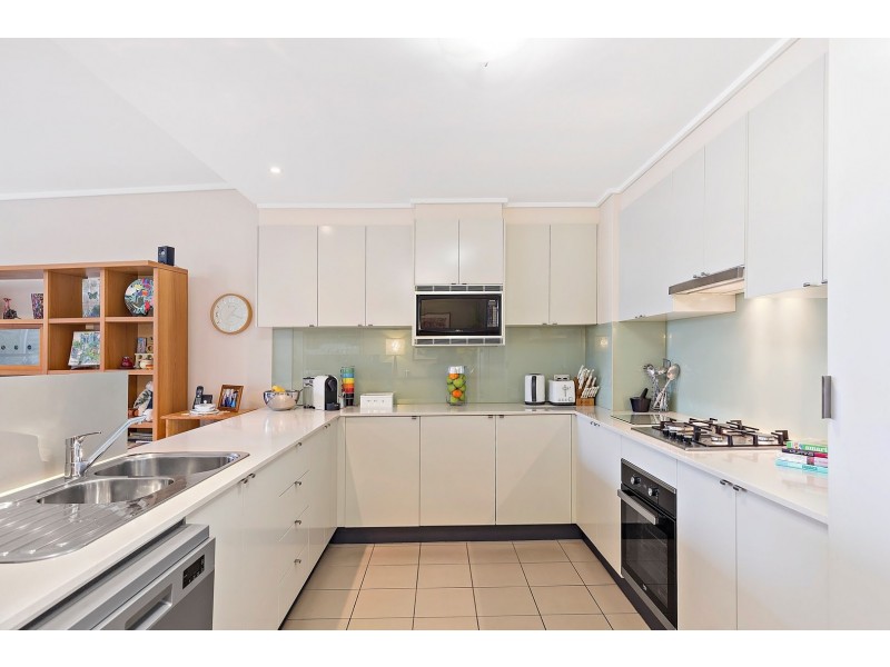 213/3 Amalfi Drive, Wentworth Point NSW 2127