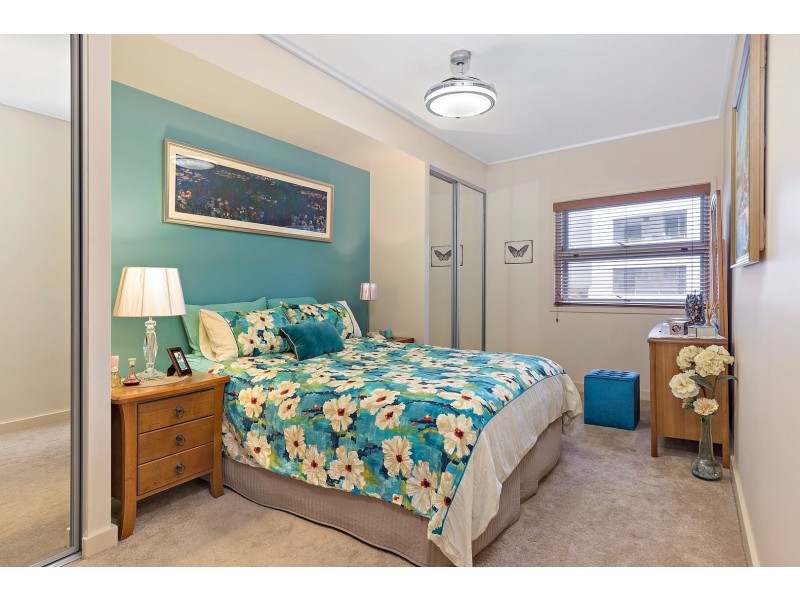 213/3 Amalfi Drive, Wentworth Point NSW 2127