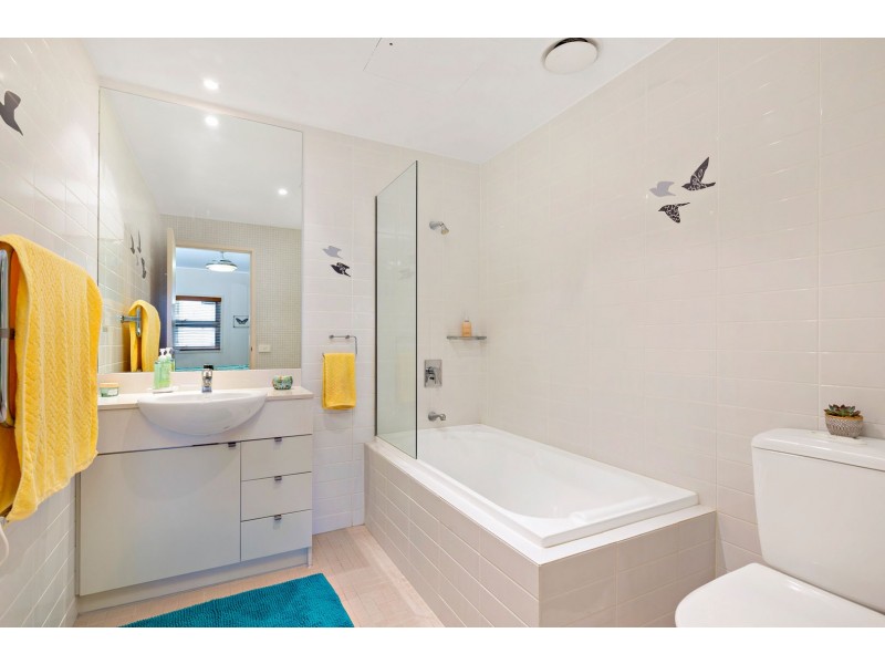 213/3 Amalfi Drive, Wentworth Point NSW 2127