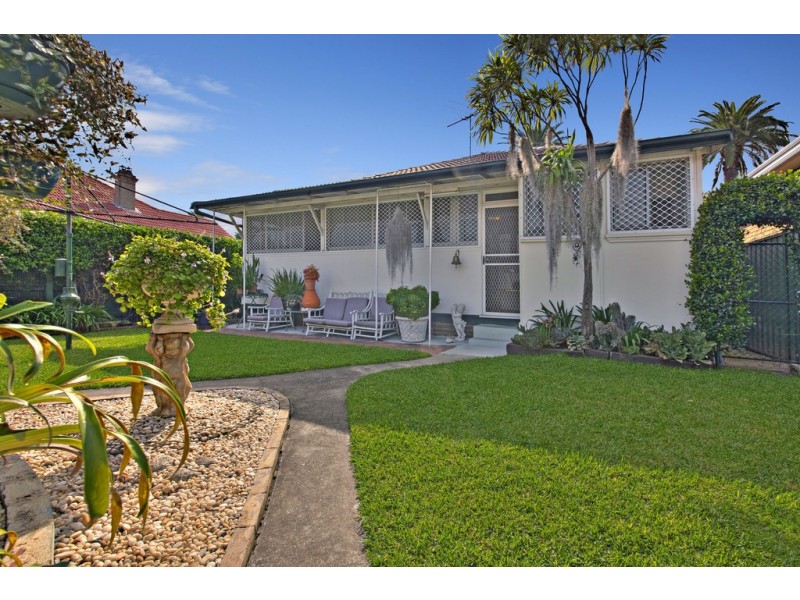 11 Victoria Street, Ashfield NSW 2131