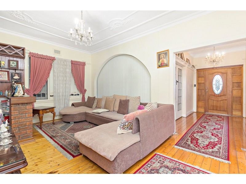 39 Saxon Street, Belfield NSW 2191