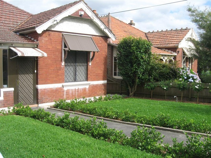 5 Angelo St, Burwood NSW 2134