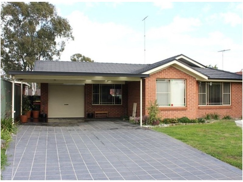 16 Heywood Close, Hinchinbrook NSW 2168