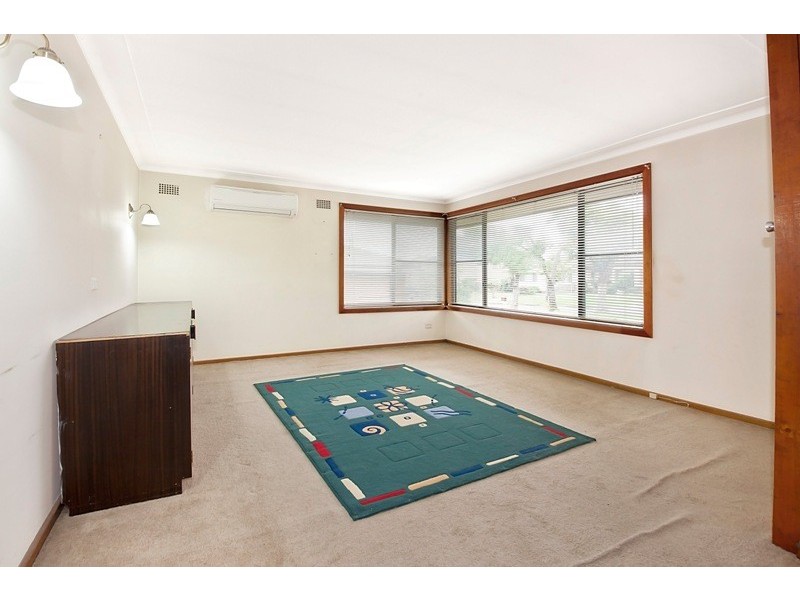 15 Marina Crescent, Greenacre NSW 2190