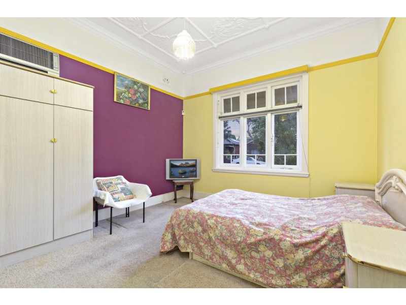 14 Eccles Avenue, Ashfield NSW 2131