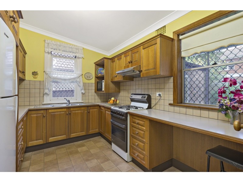 14 Eccles Avenue, Ashfield NSW 2131