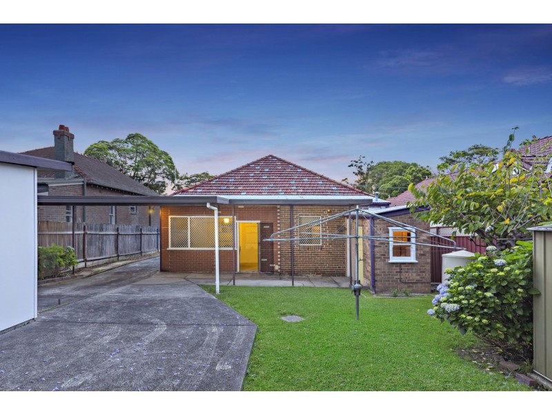 14 Eccles Avenue, Ashfield NSW 2131